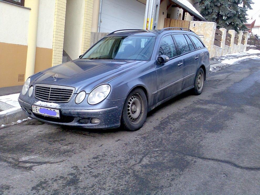 Mercedes-Benz E, T-Modell.
Foto: 2010. 01. 24.