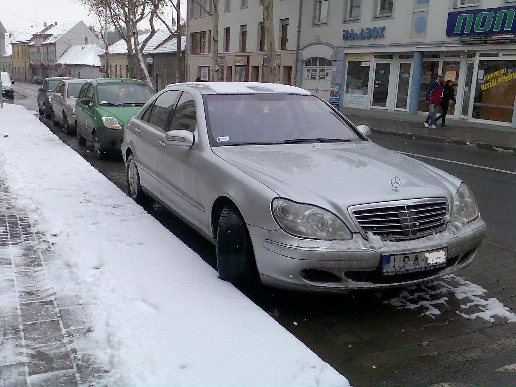 Mercedes-Benz S Klasse.
Fotografiert: 22. 01. 2010.