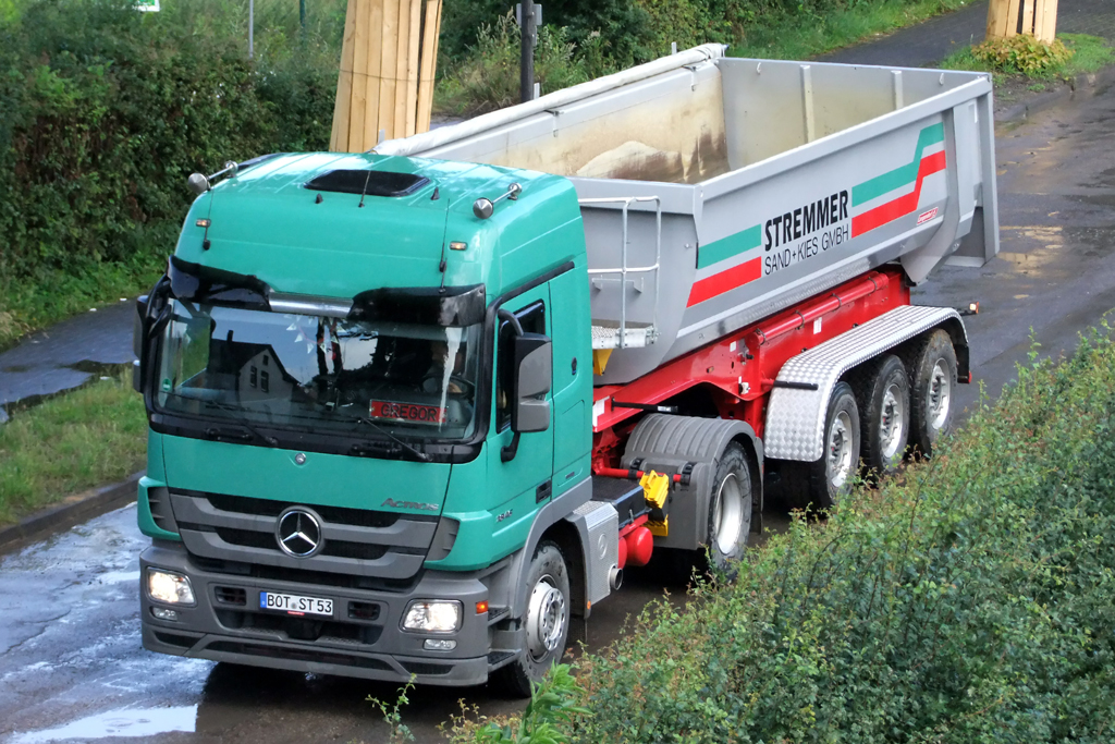 Mercedes LKW in Recklinghausen 18.7.2012