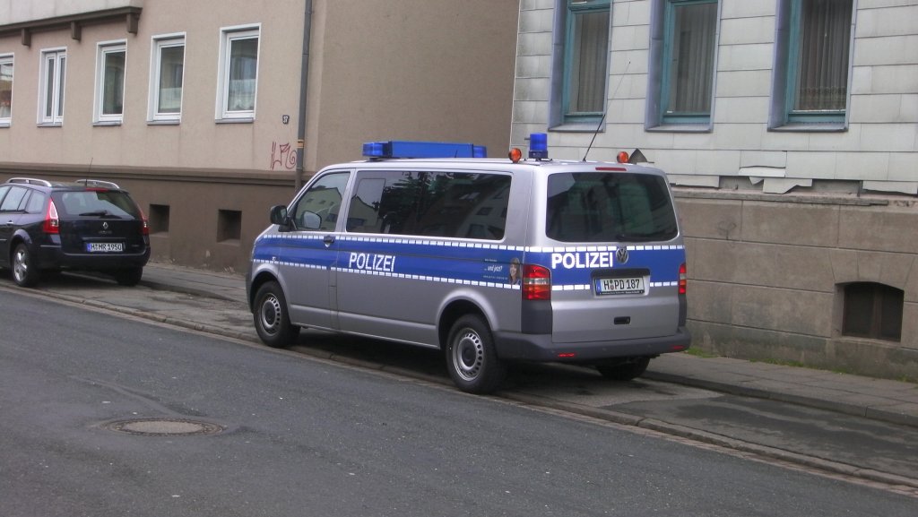 Mercedes Polizei Transpoter in Lehrte am 24.12.2011.