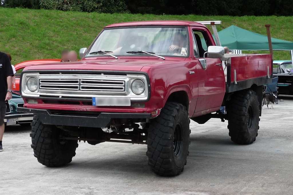 Mini-Monster-Truck, Basis müsste ein Doge Ram D/W aus den 1980ern sein.