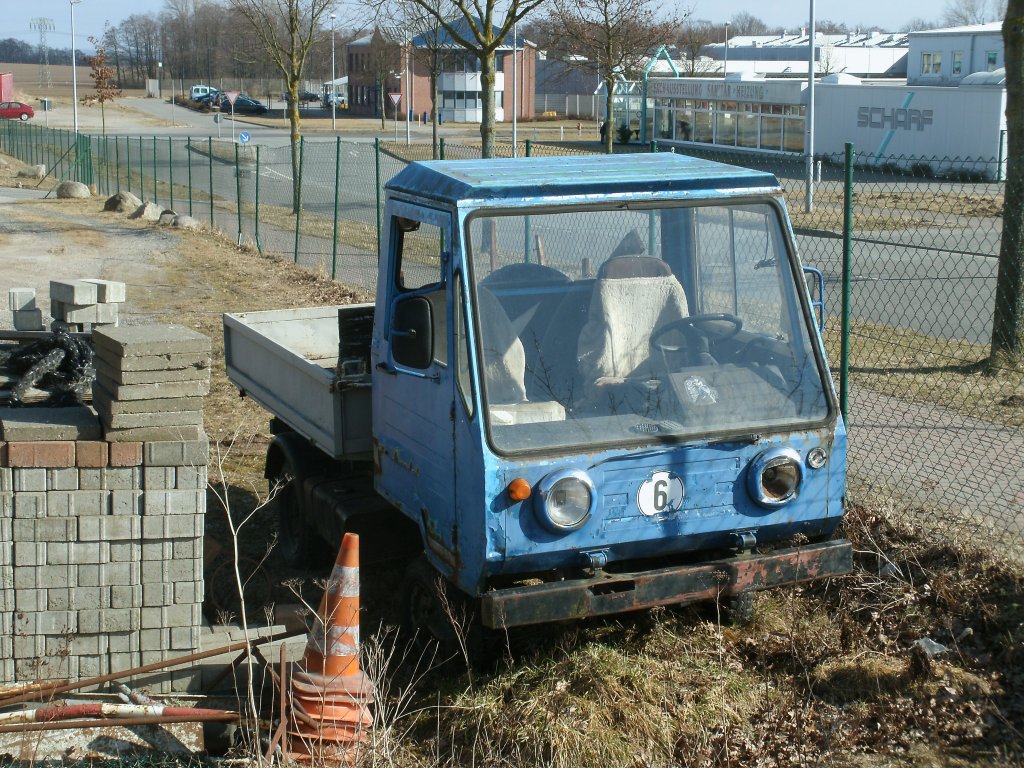 Multicar am 19.Mrz 2011 im Gewerbegebiet von Bergen/Rgen.