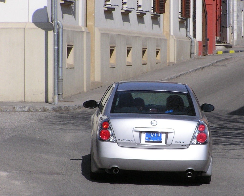 Nissan Altima. 18.03.2010
