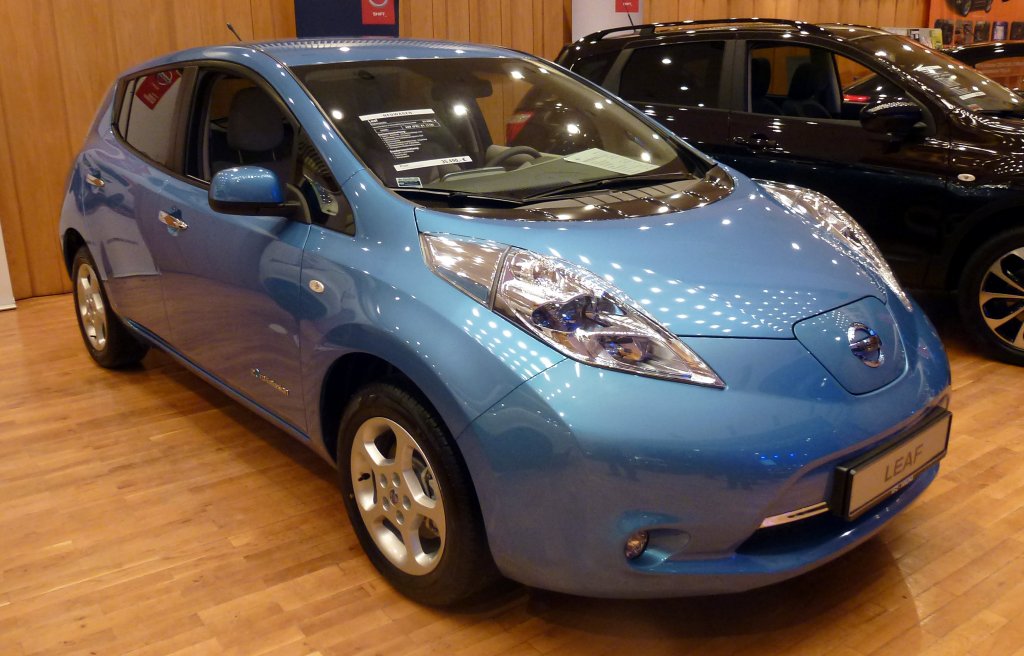 Nissan Leaf. Zu sehn beim 21. Geraer Autofrühling. Foto 16.03.2013