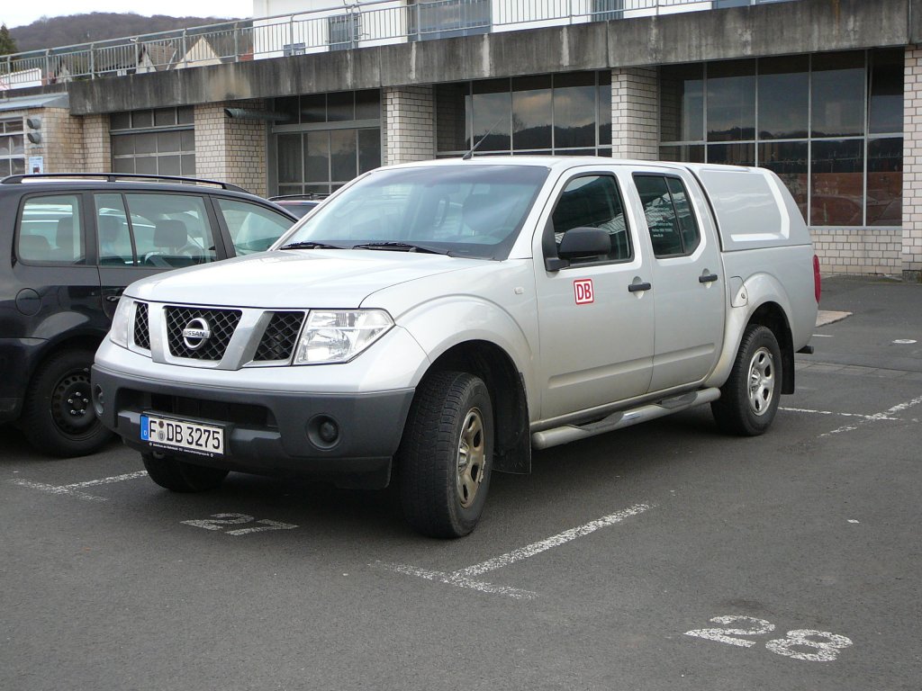Nissan Pick up der DB AG steht auf dem Betriebshof des Volkswagenzentrums in Fulda, Mrz 2010
