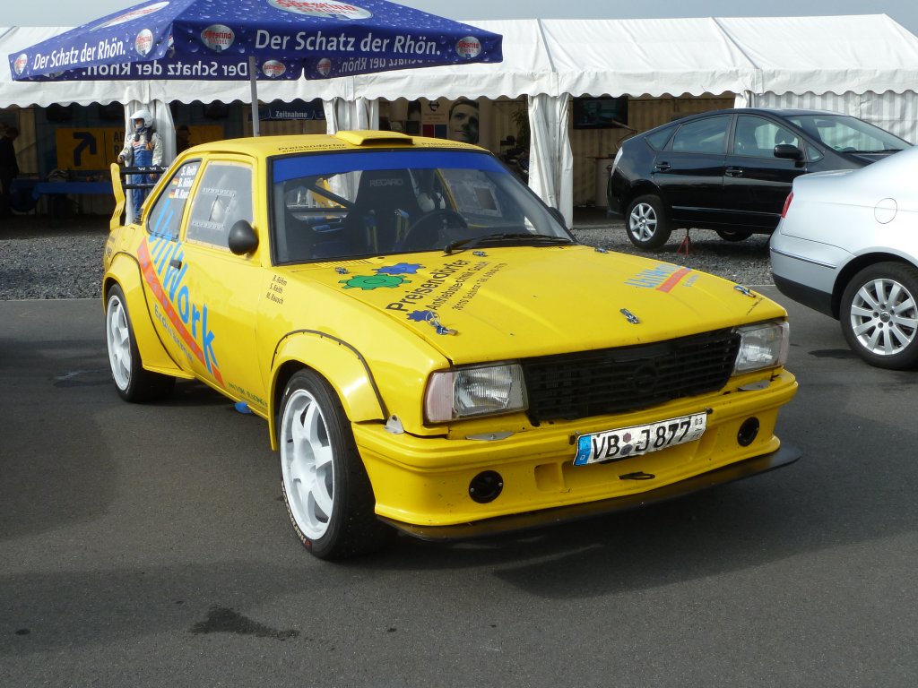 Opel Ascona steht auf dem Ausstellungsgelnde des 2. Fuldaer Autotages
