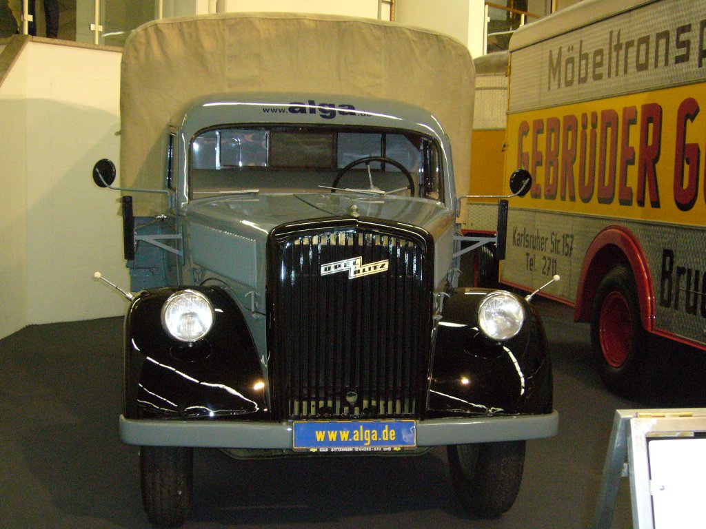 Opel Blitz 1.5to Baujahr 1948. Technoclassica 27.03.2008