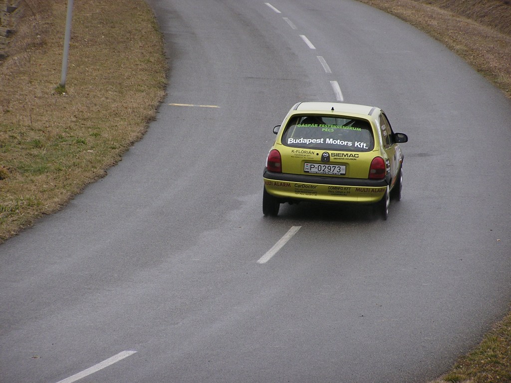 Opel Corsa gesehen auf dem (Amateur) Rallye Sprint, bei Abaliget (11.03.2012).