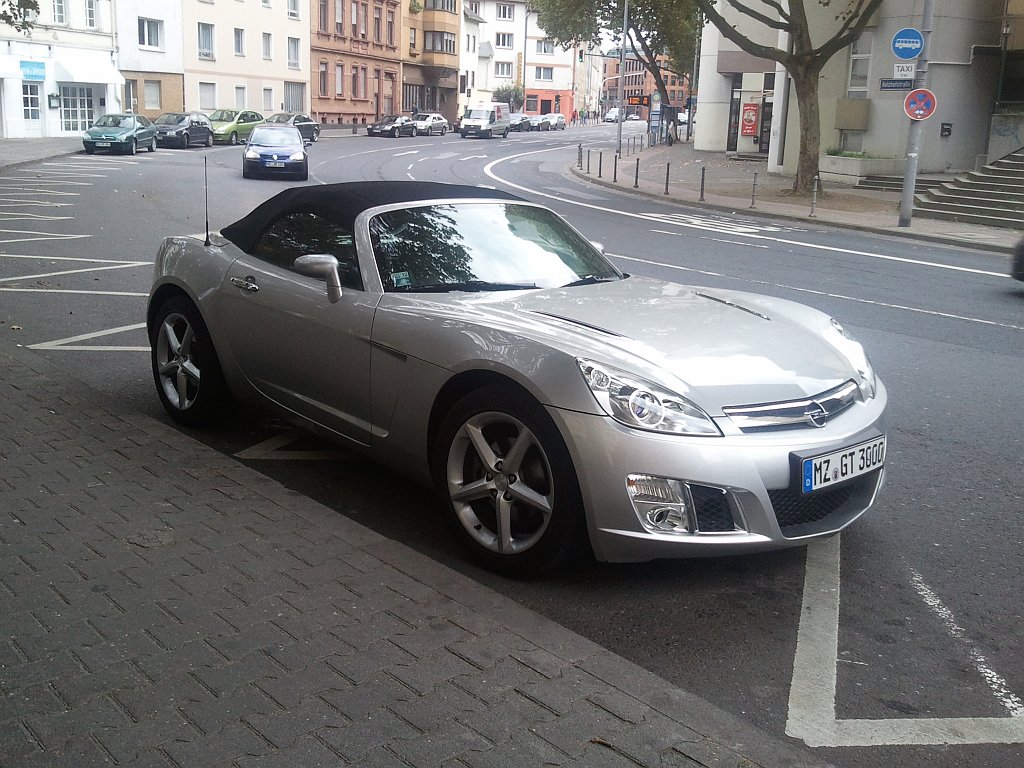 Opel GT, aufgenommen am 05.10.2012.