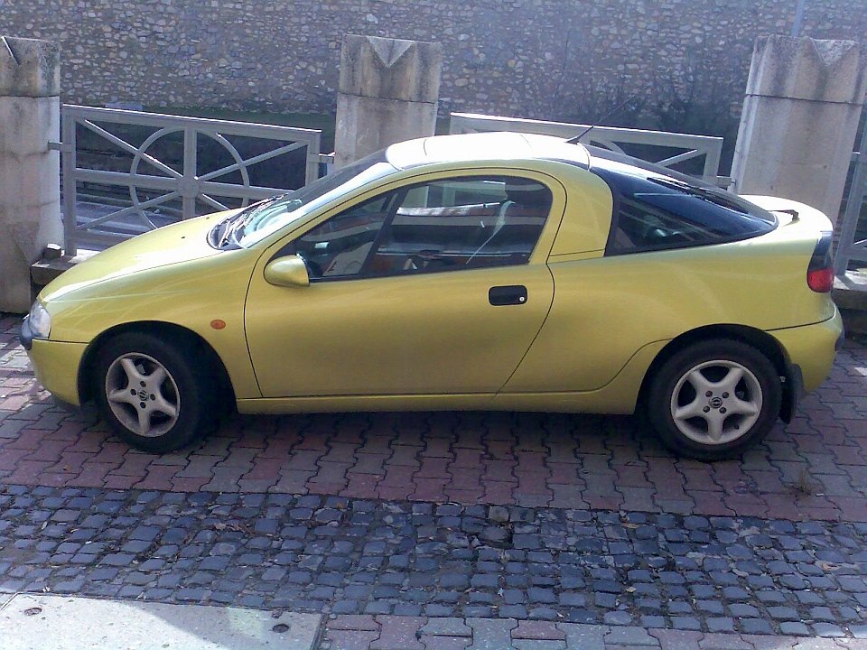 Opel Tigra. Aufgenommen: 27.02.2010