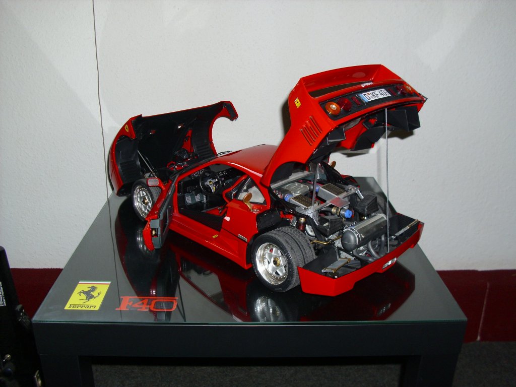 Pocher Ferrari F40, Mastab 1:8, Gesamtansicht