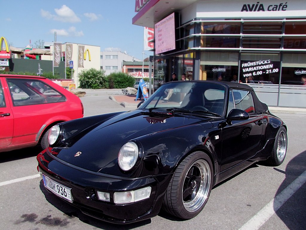 Porsche aus Mnchen bei einem  Boxenstopp  in Ried i.I.; 100731