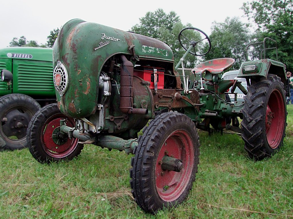 PORSCHE junior(Hofherr-Schrantz)BaumusterA111-J4; Baujahr 1958 bei der Waldholz-Classic-2010;100718