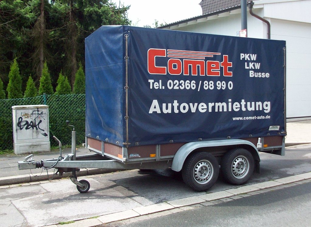 Pritschen Planen Anhnger der COMET Autovermietung in Herten 08/08/2010