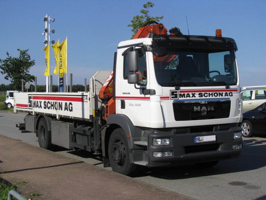 Pritschenwagen MAN TGM 18.290 der Firma  Max Schn AG  aus der Hansestadt Lbeck (HL), Grevesmhlen [09.09.2012]