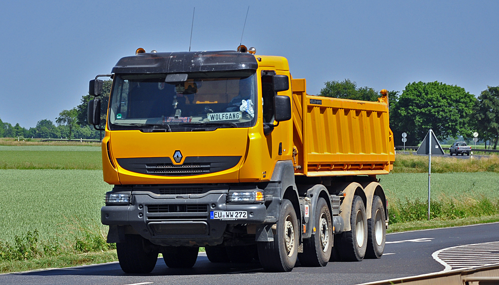 Renault mit Meiller-Kipper unterwegs in Euskirchen-Fla - 24.06.2010