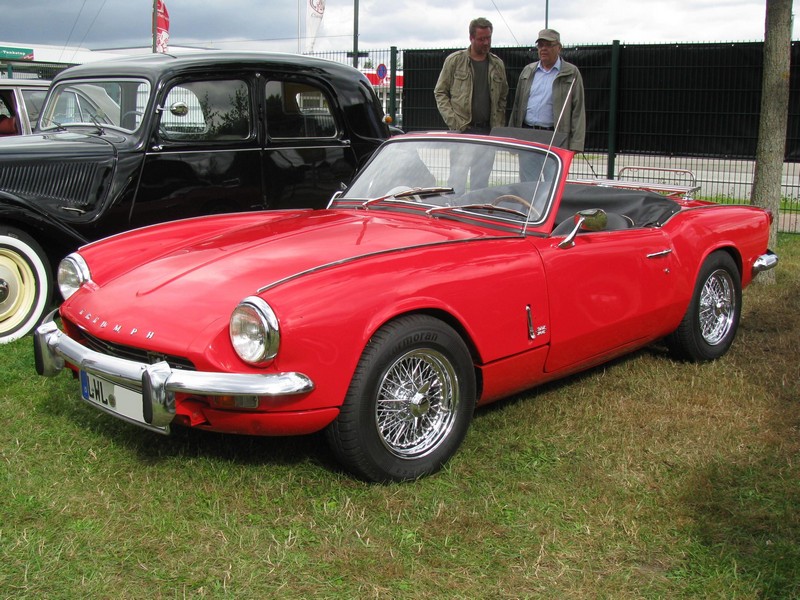 Roadester Triumpf Spitfire MK 3 aus dem alten Landkreis Ludwigslust (LWL) beim 11. Oldtimertreffen Hagenow [26.08.2012] 