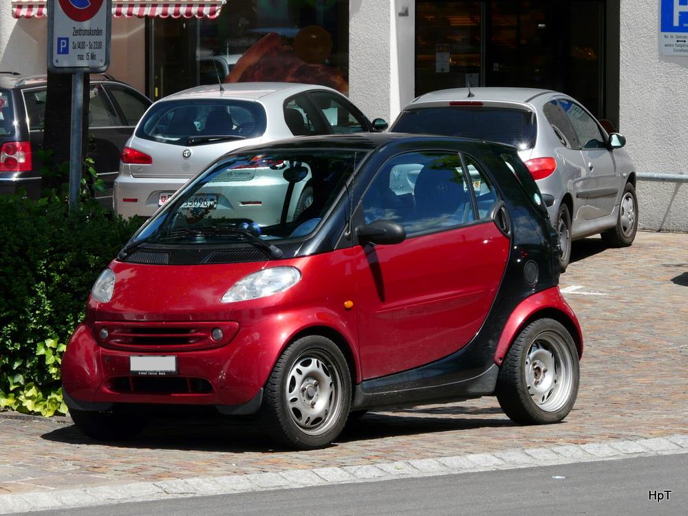 Roter Smart in Schnbhl am 18.07.2010