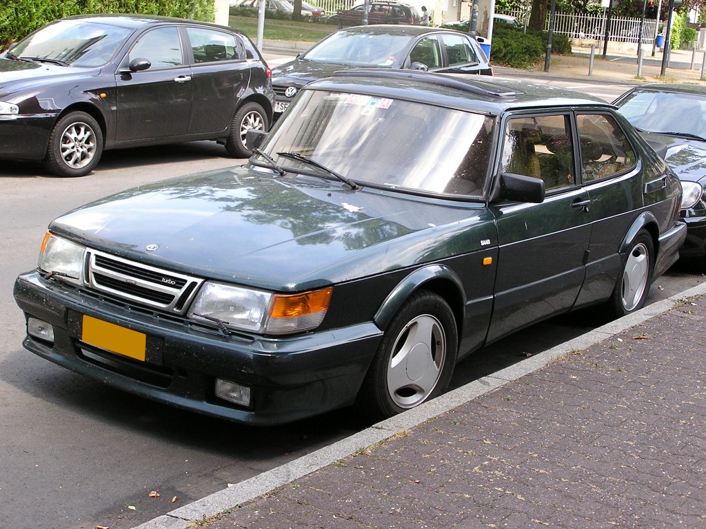 Saab 900. Foto: Juli 2010