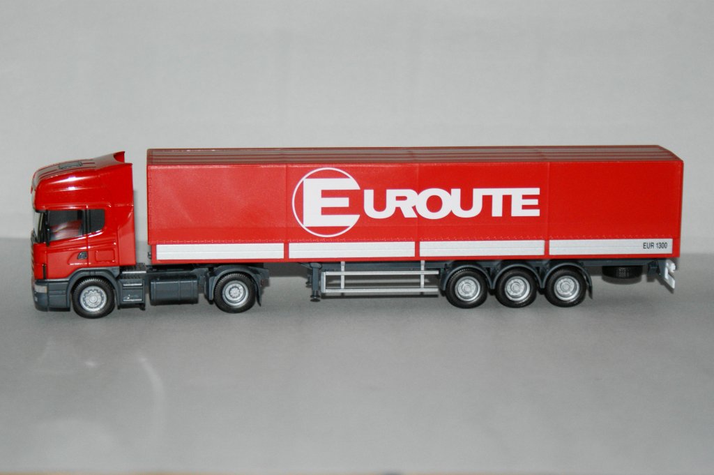 Scania Europritschenplanen-Sattelzug  Euroute (S) exklusiv Modell Herpa 
