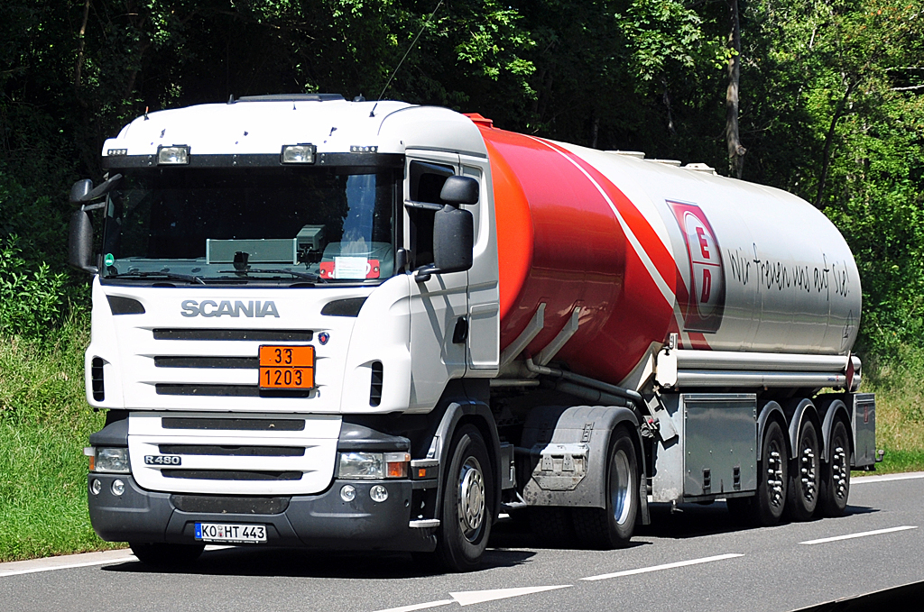 Scania R 480 ED-Tankzug bei Kommern -10.08.2012