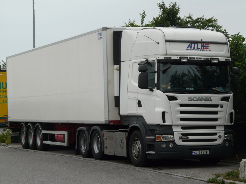 Scania R560 (6x2) mit Khlauflieger  ATL  aus Norwegen in Hilpoltstein, 02.06.2011