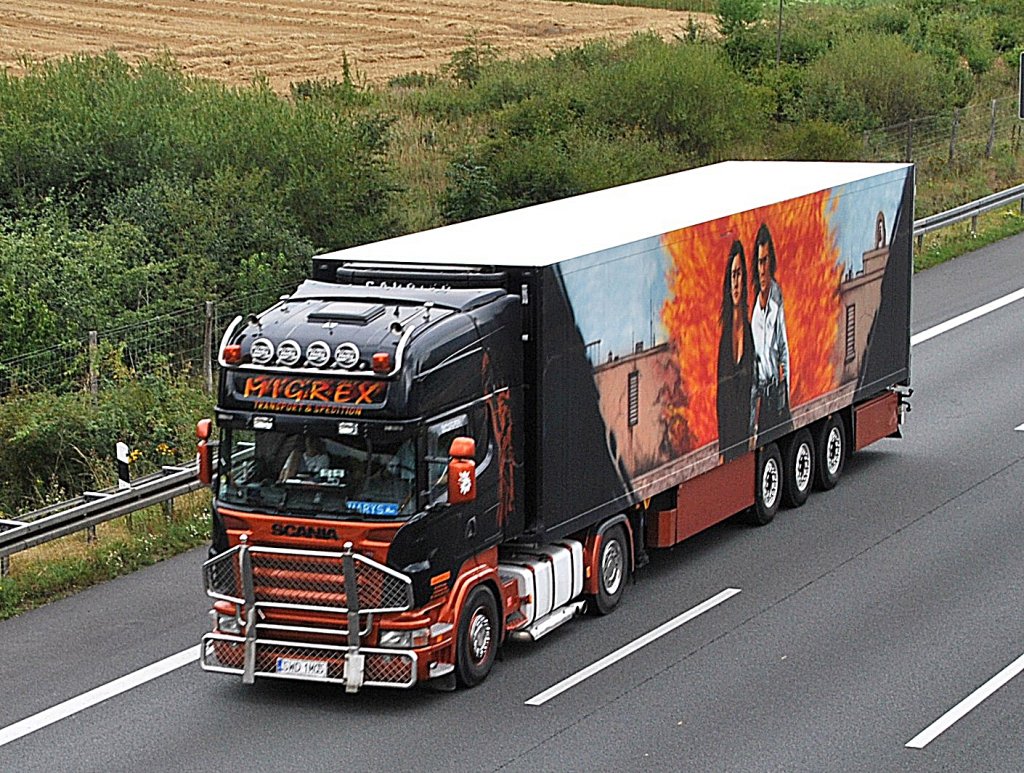 Scania Sattelzug auf der A2, bei Lehrte am 16.08.10.
