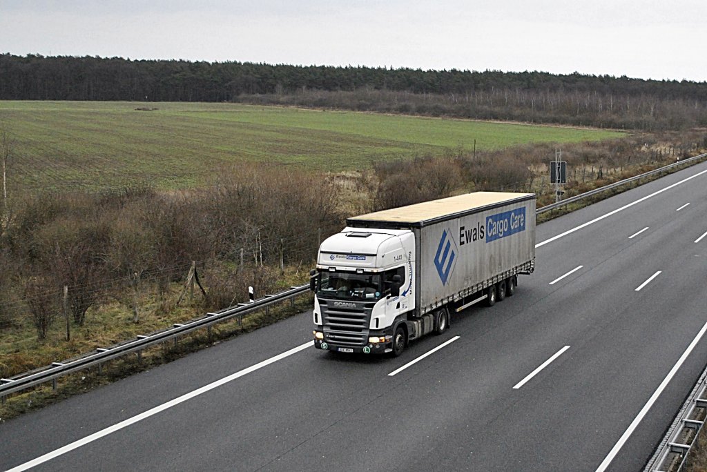 Scania Sattelzug, bei Lehrte (A2), am 15.01.2011.