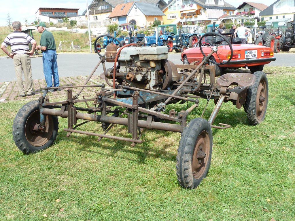 Schmotzer Motorhackmaschine, Bj. 1952, steht in Trappstadt anl. Oldtimerausstellung September 2011