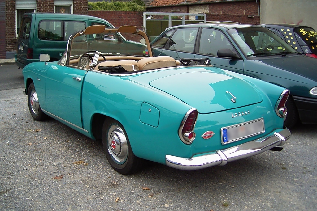 Simca Aronde Oceane (gebaut 1956–1962) in Vorst, 21.9.2012