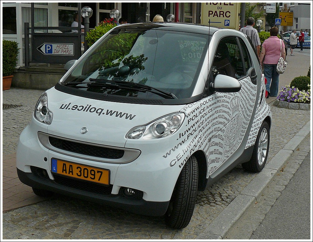 Smart for Two der luxemburgischen Polizei aufgenommen am 04.07.2010 in Diekirch.