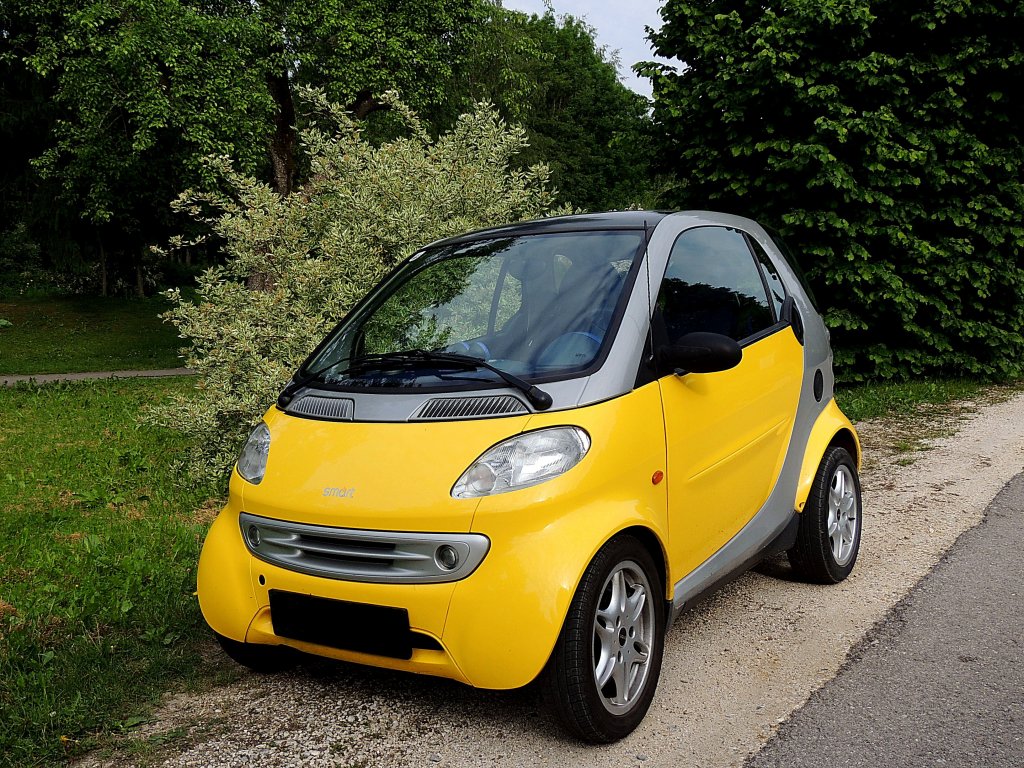 SMART for-two, oder man knnte fast meinen ein Postkasten auf Rder; 120528