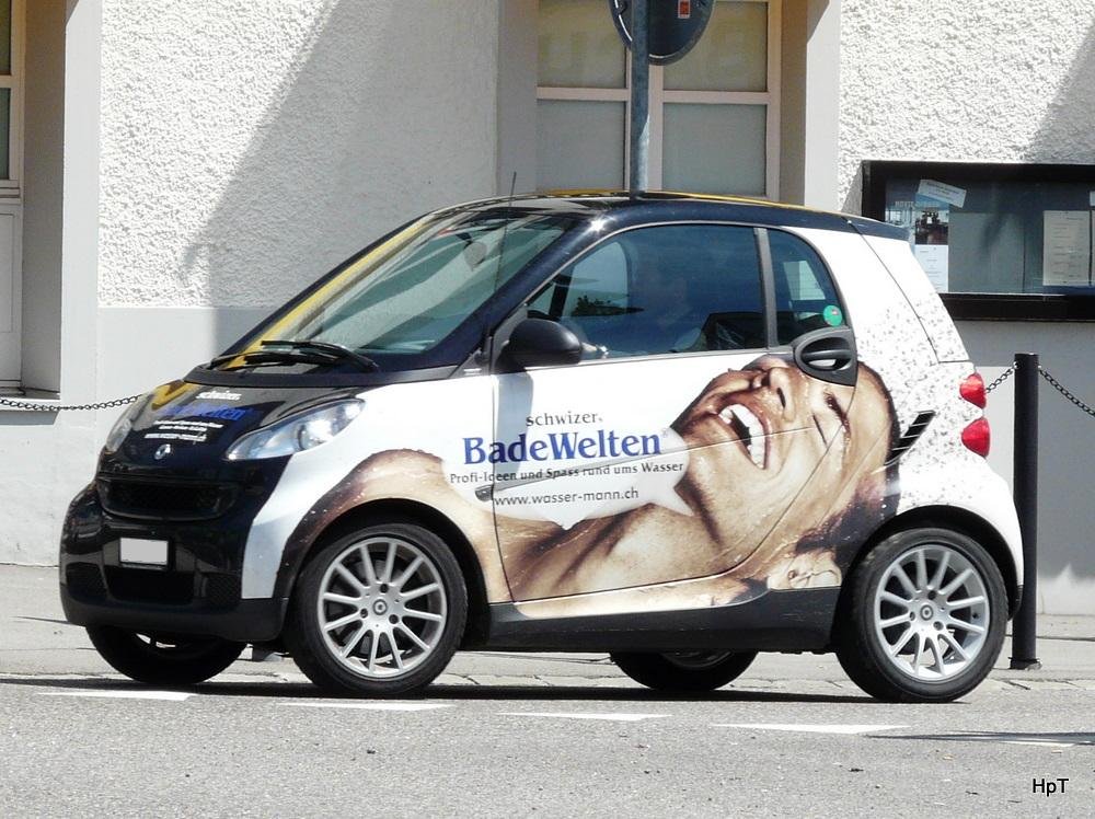 Smart mit Werbung unterwegs in der Stadt Wil am 11.05.2010