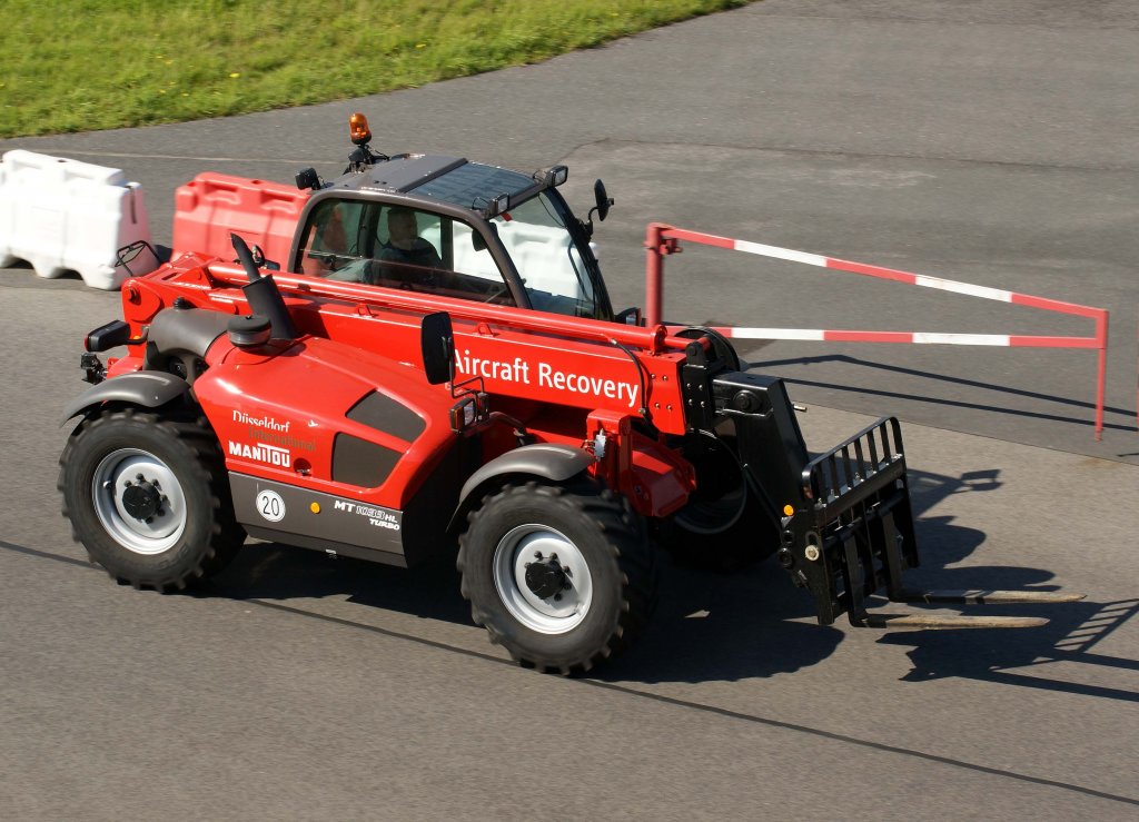Sonderfahrzeug  Aircraft Recovery (Bergung) , EDDL-DUS, Dsseldorf, 22.09.2010, Germany 


