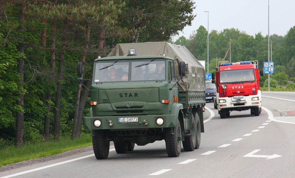 Star Dreiachser des polnischen Militärs hier auf der Fahrt bei Lebork
am 3.6.2013.
