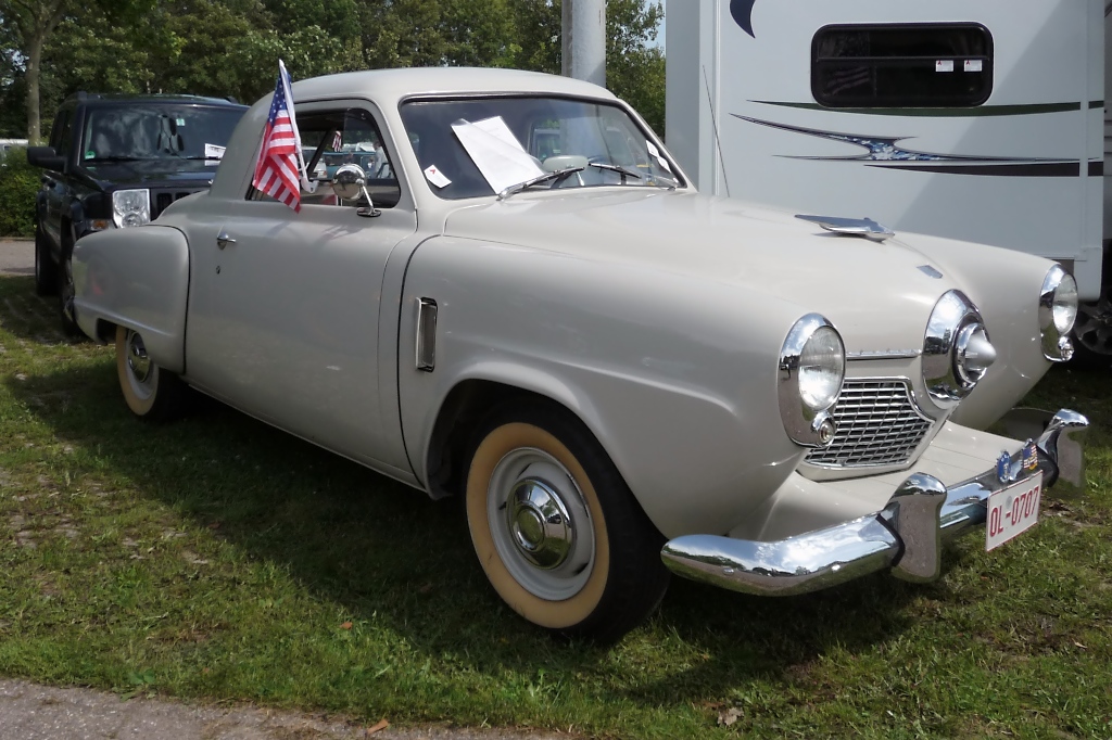 Studebaker Champion Business Coupe Limited Edition, Baujahr 1951. US-Car-Show Grefrath 2011-08-21 