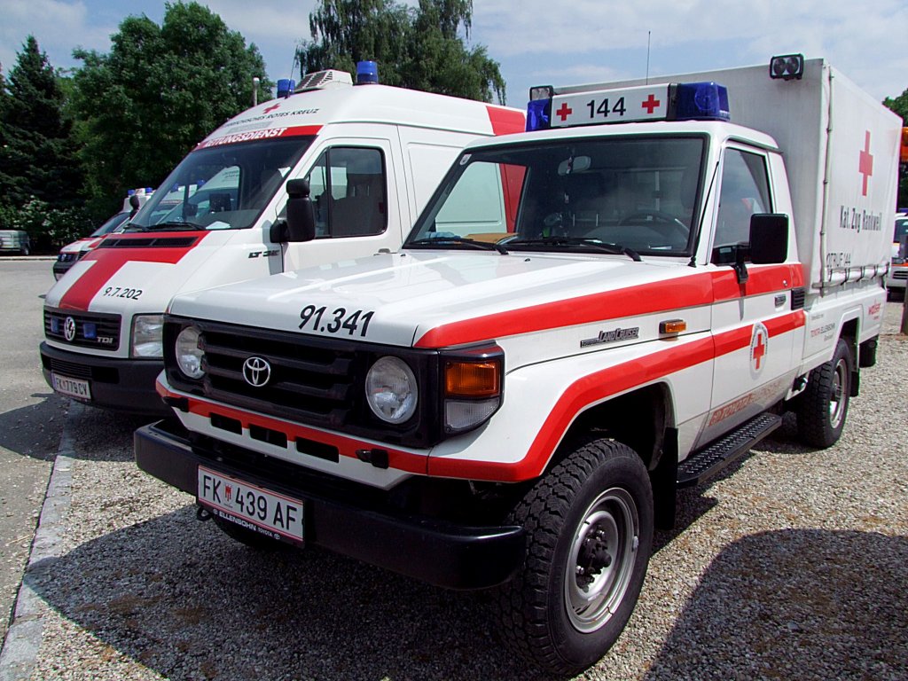 Toyota LandCruiser im Einsatz für das Österr.Rote-Kreuz;110603
