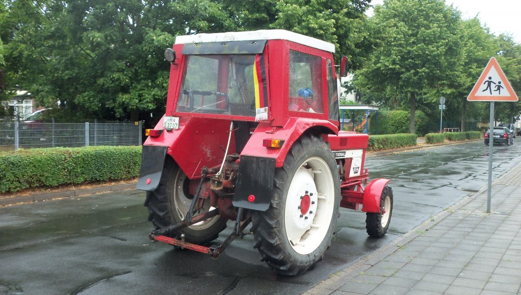 Traktor in der Goethestrae/Lehrte am 23.07.2010.