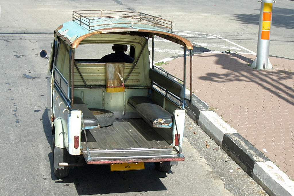 Tuk Tuk in Trang (Thailand) gesehen am 07.Juni 2007.