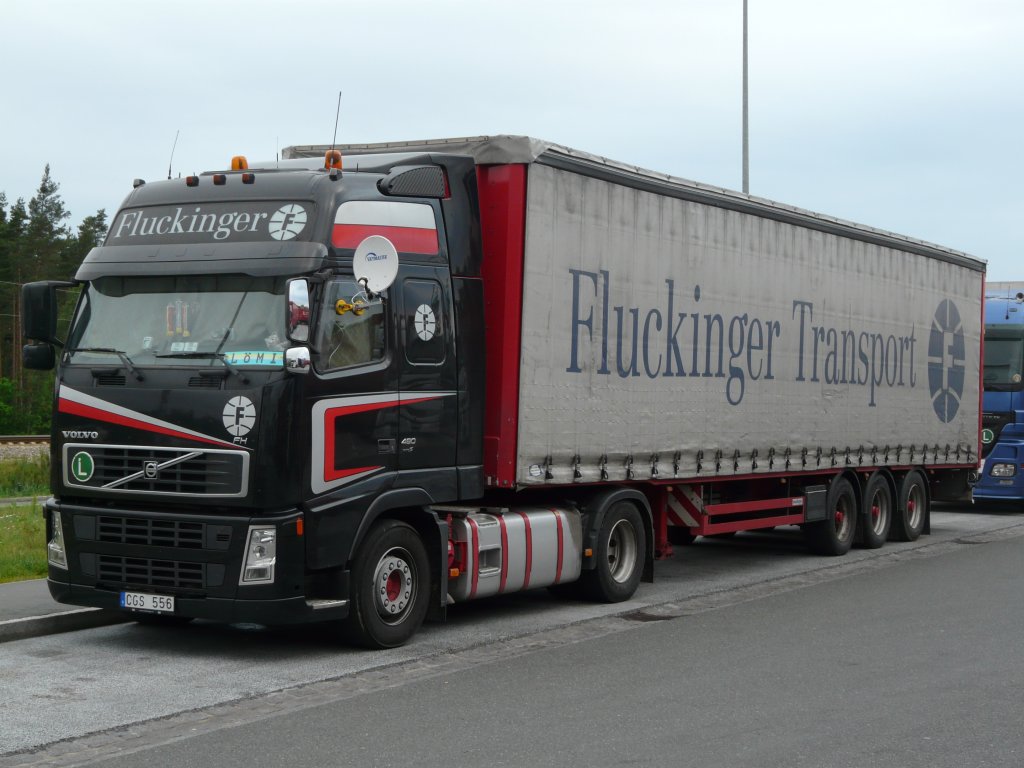 Volvo FH 480  Fluckinger  zugelassen in Schweden auf dem Rasthof Nrnberg/Feucht an der A9 Nrnberg-Mnchen, 02.06.2011