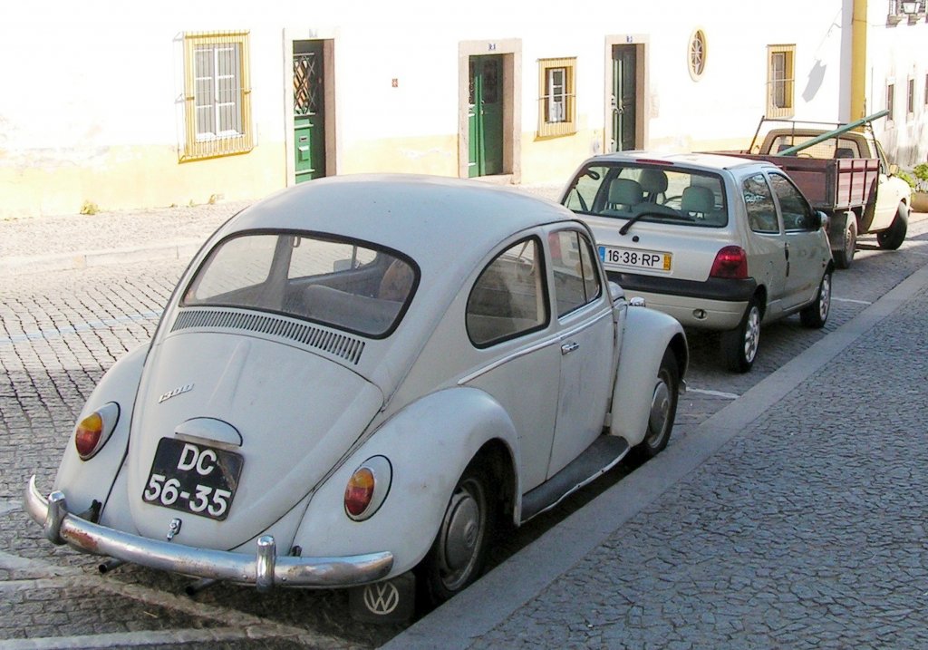 VW 1300 / gesehen in Évora (Distrikt Évora/Portugal), 26.01.2005
