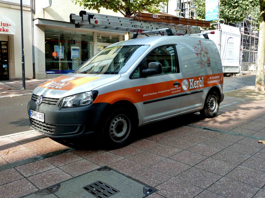 VW Caddy der Firma  KERBL  im September 2012 in der Fuldaer Innenstadt
