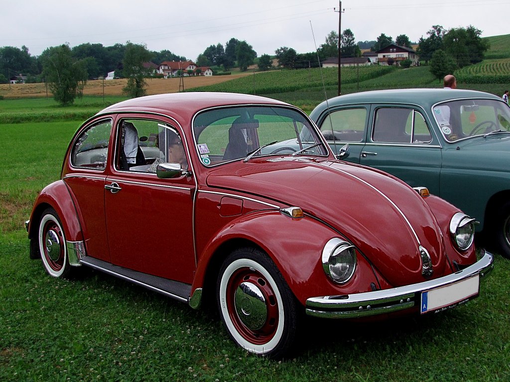 VW  Kfer-11 , Baujahr 1967 hat sich zu einem Oldtimertreffen in Unterstetten eingefunden;100718