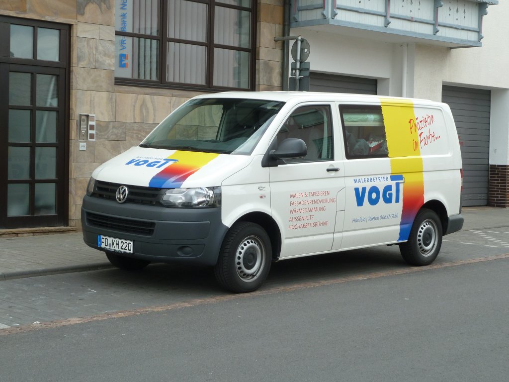 VW T 5 vom Malerbetrieb VOGT abgestellt in 36088 Hnfeld im April 2011