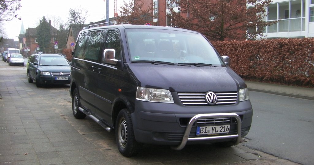 VW T5 Transporter mit Rambock in Lehrte, am 22.01.2011.