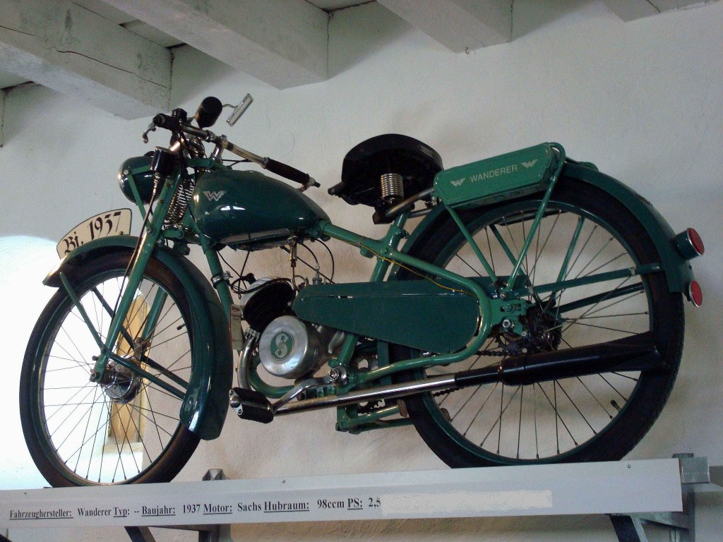 Wanderer, Leichtmotorrad mit-2-Takt-Motor von Sachs, 98ccm, 2,5PS, Baujahr 1937, Oldtimer-Museum Mekirch, Aug.2010