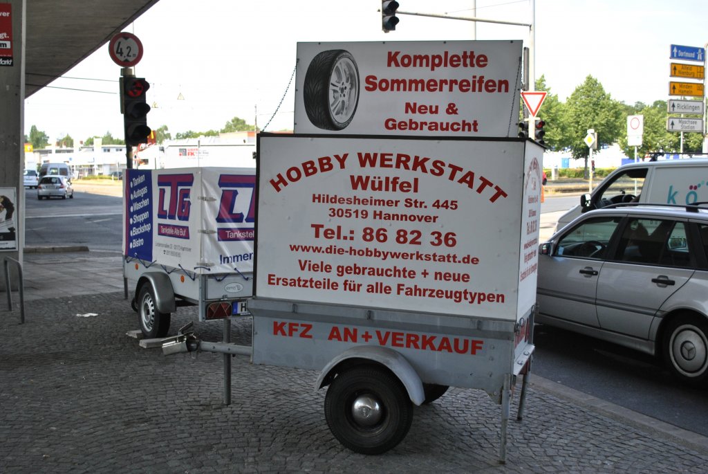 Werbeanhnger in Hannover/Dhren am 06.06.2011.