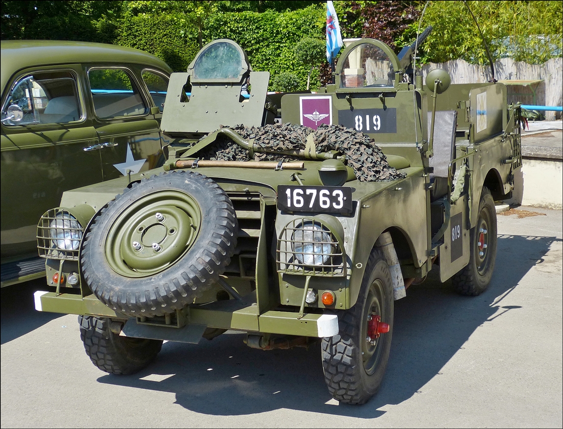 . Jeep der Marke Rover ausgestellt am 17.05.2014 im Parc Merveilleux in Bettembourg