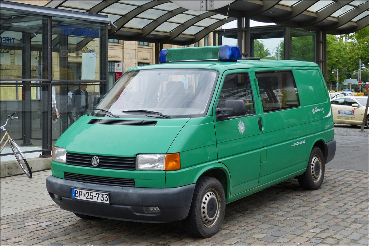 . VW T4 der Bundespolizei aufgenommen am 27.05.2014.