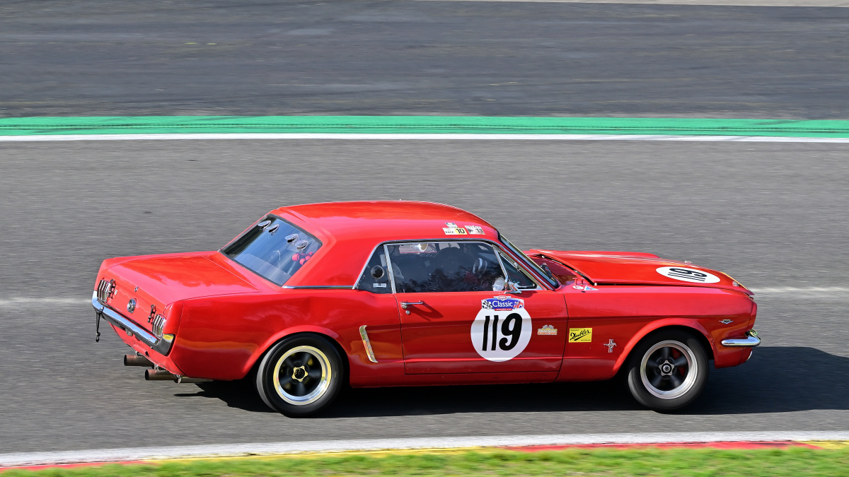 #119 FORD Mustang,   der Colmore YTCC (Niederl�ndische Youngtimer Serie) auf dem  Circuit de Spa-Francorchamps, Rahmenprogramm der Spa 6h Classic 2026. Aufnahme am 27.9.2026